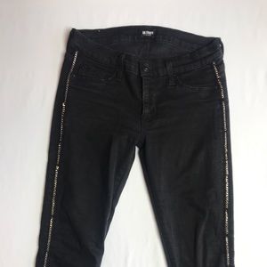 Hudson Luna Super Skinny Crop Chain Details